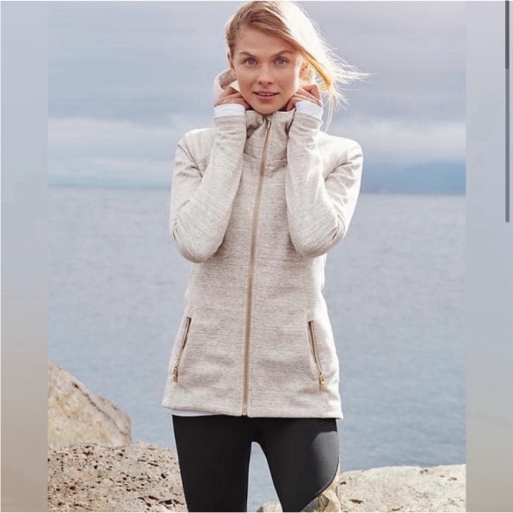 Athleta fur lined hoodie NWOT - Picture 2 of 6